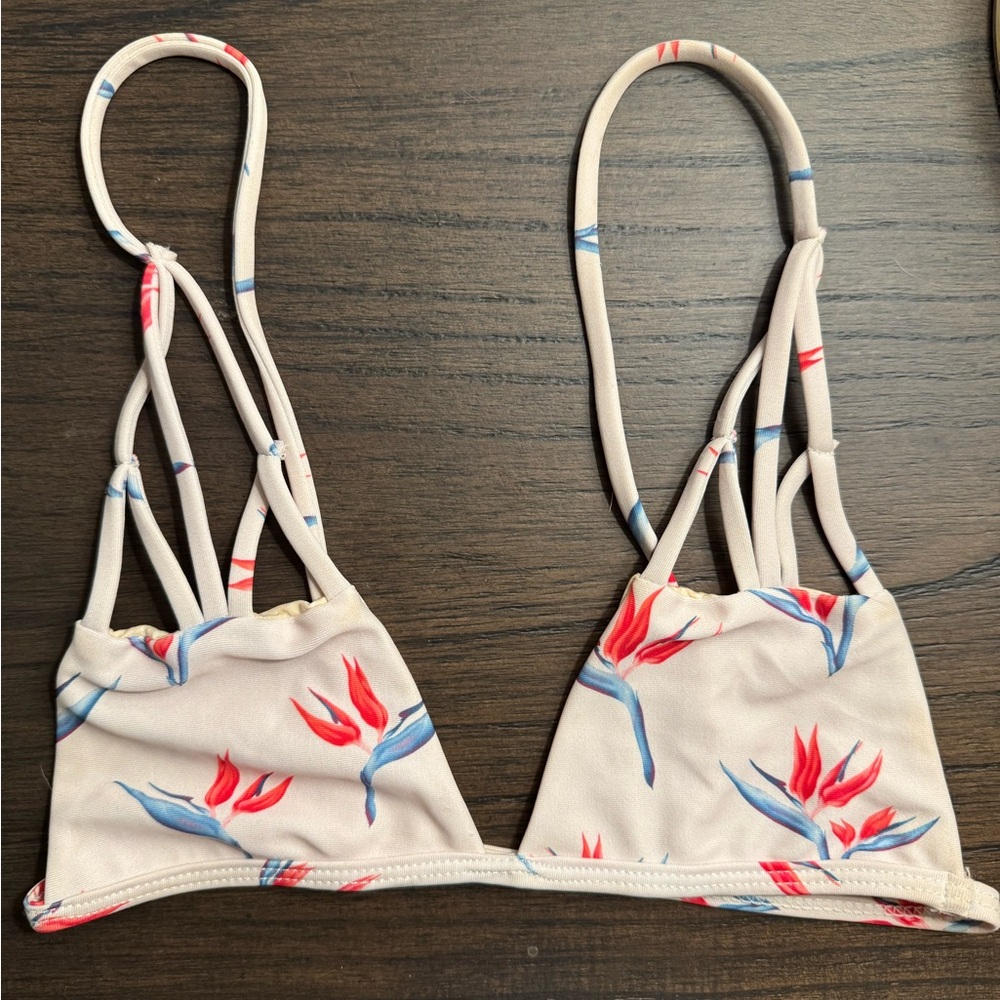 Acacia Swimsuit Top